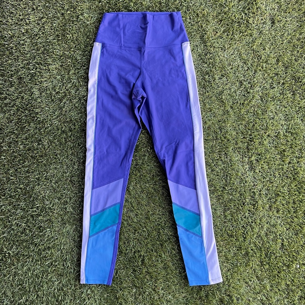 Beach Riot indigo colorblock leggings